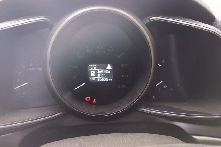 Used CHANGAN OSHAN CX70 2017 Facelifted CX70T 1.5T Manual High-Performance Edition Instrument Cluster
