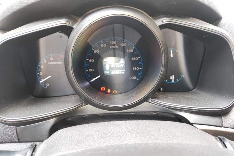 Used CHANGAN OSHAN CX70 2017 Facelifted CX70T 1.5T Manual High-Performance Edition Instrument Cluster