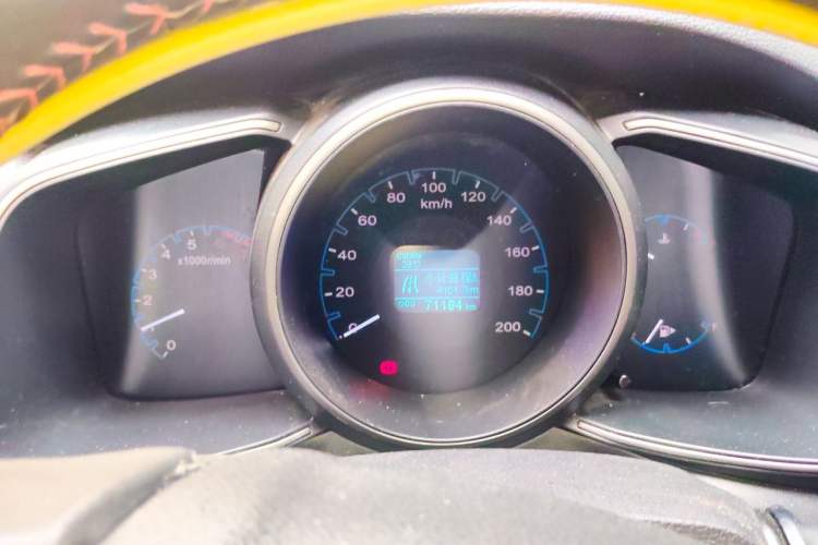 Used CHANGAN OSHAN CX70 2017 Facelifted CX70T 1.5T Manual High-Performance Edition Instrument Cluster