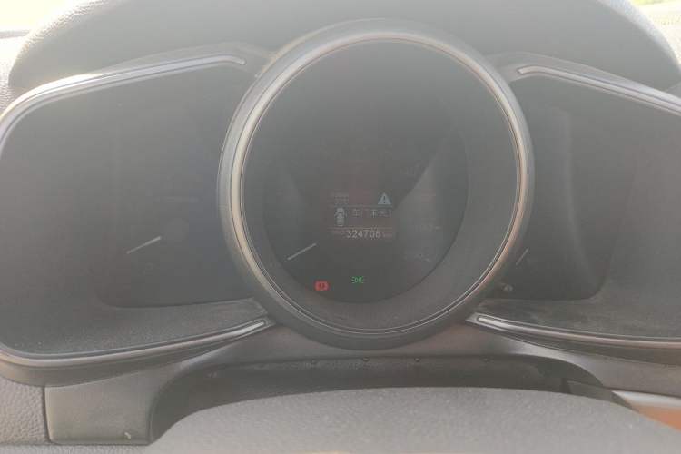 Used CHANGAN OSHAN CX70 2017 Facelifted CX70T 1.5T Manual High-Performance Edition Instrument Cluster