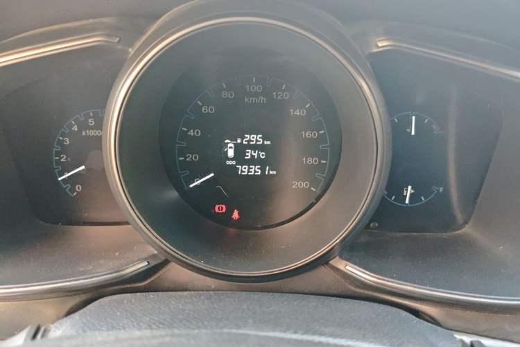 Used CHANGAN OSHAN CX70 2017 1.6L Manual Elite Model Instrument Cluster