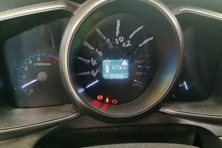 Used CHANGAN OSHAN CX70 2017 Facelifted CX70T 1.5T Manual High-Performance Edition Instrument Cluster