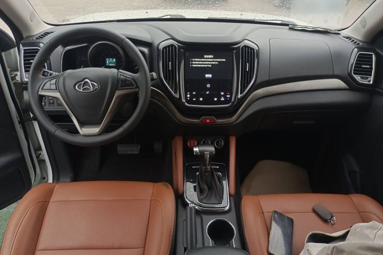 Used CHANGAN OSHAN CX70 2017 CX70T 1.5T Automatic Luxury Edition Interior 2