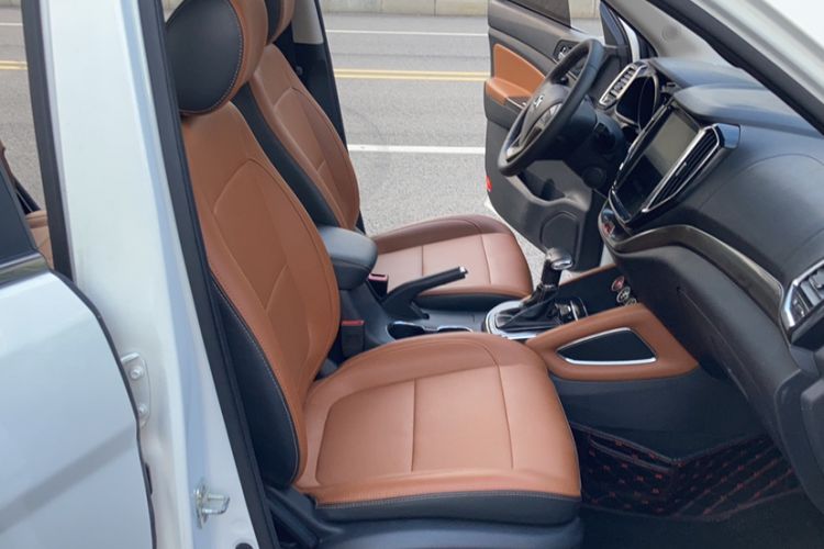Used CHANGAN OSHAN CX70 2017 CX70T 1.5T Automatic Zunqing Edition Interior 2