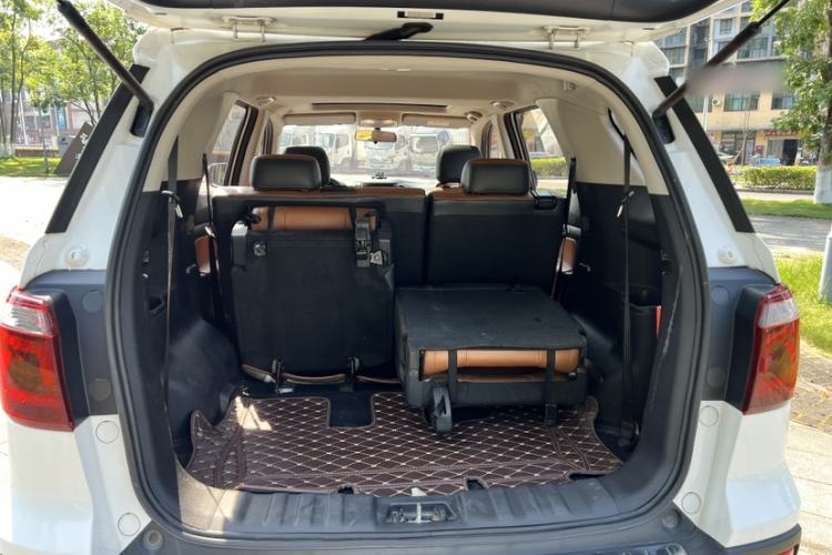 Used CHANGAN OSHAN CX70 2017 CX70T 1.5T Manual High-Performance Edition Interior 3