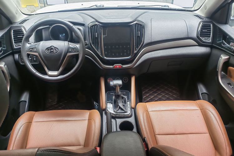 Used CHANGAN OSHAN CX70 2017 CX70T 1.5T Automatic Zunqing Edition Interior 4