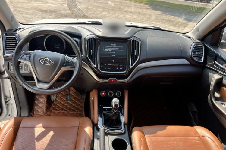 Used CHANGAN OSHAN CX70 2017 CX70T 1.5T Manual High-Performance Edition Interior 5