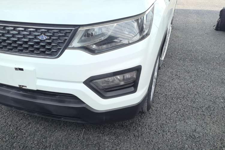 Used CHANGAN OSHAN CX70 2017 CX70T 1.5T Automatic Luxury Edition Left Front Headlight