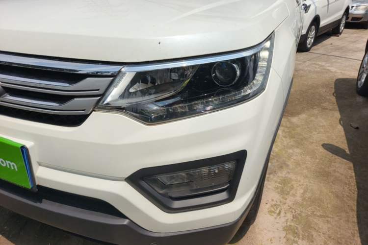 Used CHANGAN OSHAN CX70 2017 1.6L Manual Elite Model Left Front Headlight