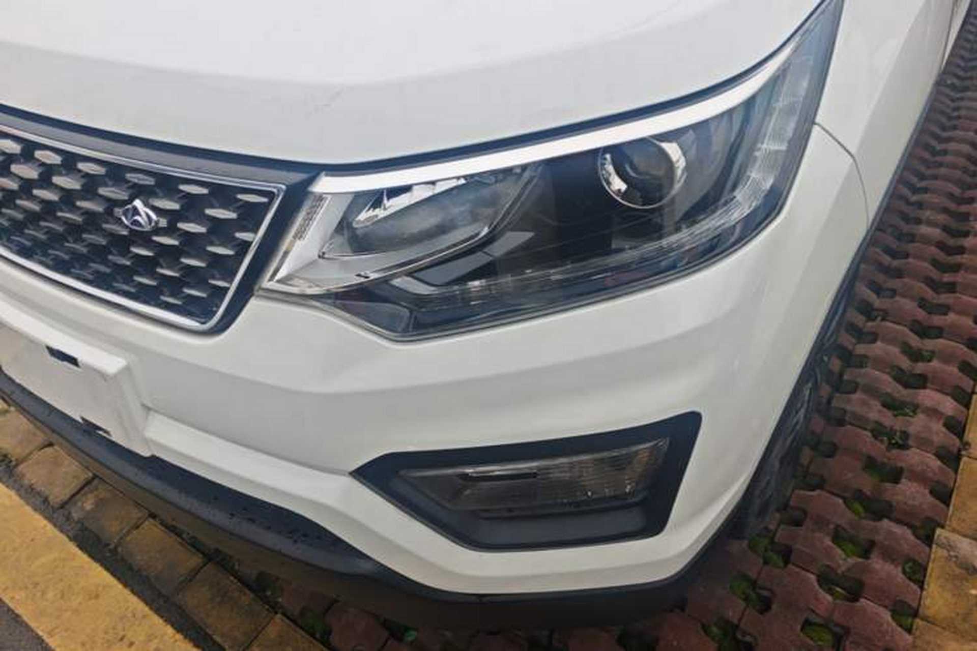 Used CHANGAN OSHAN CX70 2017 Facelifted CX70T 1.5T Automatic Zunqing Edition Left Front Headlight