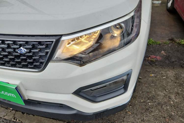 Used CHANGAN OSHAN CX70 2017 Facelifted CX70T 1.5T Manual High-Performance Edition Left Front Headlight