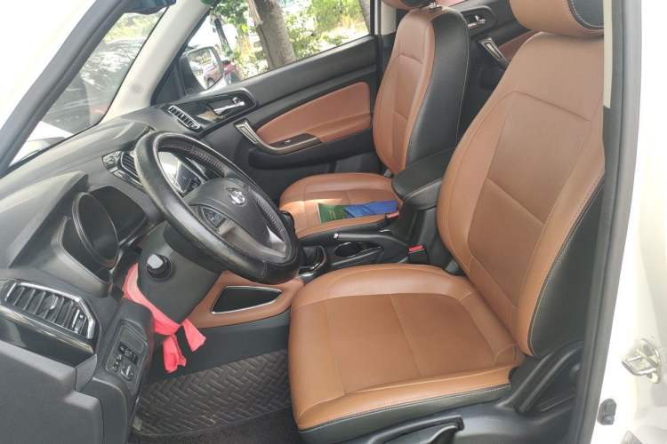Used CHANGAN OSHAN CX70 2017 Facelifted CX70T 1.5T Manual High-Performance Edition Left Front Seat