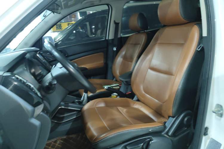 Used CHANGAN OSHAN CX70 2017 1.6L Manual Elite Model Left Front Seat