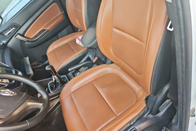 Used CHANGAN OSHAN CX70 2017 1.6L Manual Elite Model Left Front Seat