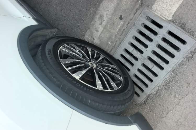 Used CHANGAN OSHAN CX70 2017 CX70T 1.5T Manual High-Performance Edition Left Front Wheel Hub