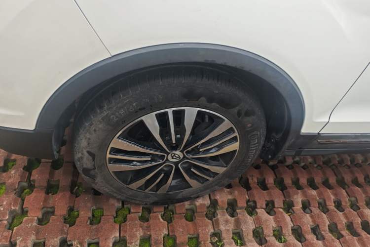 Used CHANGAN OSHAN CX70 2017 Facelifted CX70T 1.5T Automatic Zunqing Edition Left Front Wheel Hub