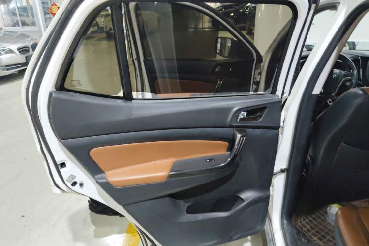 Used CHANGAN OSHAN CX70 2017 1.6L Manual Elite Model Left Rear Door Interior