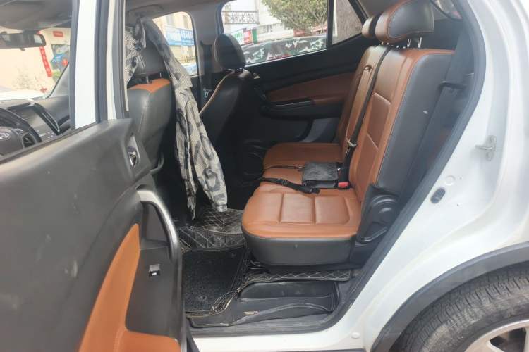 Used CHANGAN OSHAN CX70 2017 1.6L Manual Elite Model Left Rear Seat