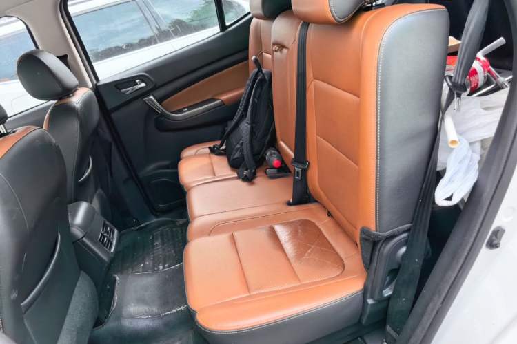 Used CHANGAN OSHAN CX70 2017 Facelifted CX70T 1.5T Automatic Luxury Edition Left Rear Seat