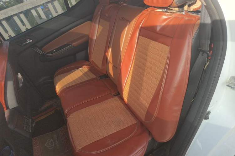 Used CHANGAN OSHAN CX70 2017 Facelifted CX70T 1.5T Manual High-Performance Edition Left Rear Seat