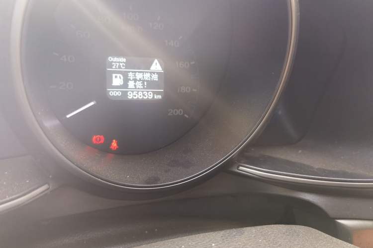 Used CHANGAN OSHAN CX70 2017 Facelifted CX70T 1.5T Manual High-Performance Edition Odometer Close Up