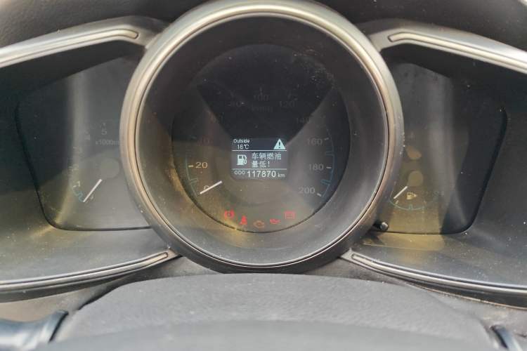 Used CHANGAN OSHAN CX70 2017 Facelifted CX70T 1.5T Manual High-Performance Edition Odometer Close Up
