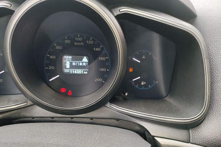 Used CHANGAN OSHAN CX70 2017 Facelifted CX70T 1.5T Manual High-Performance Edition Odometer Close Up