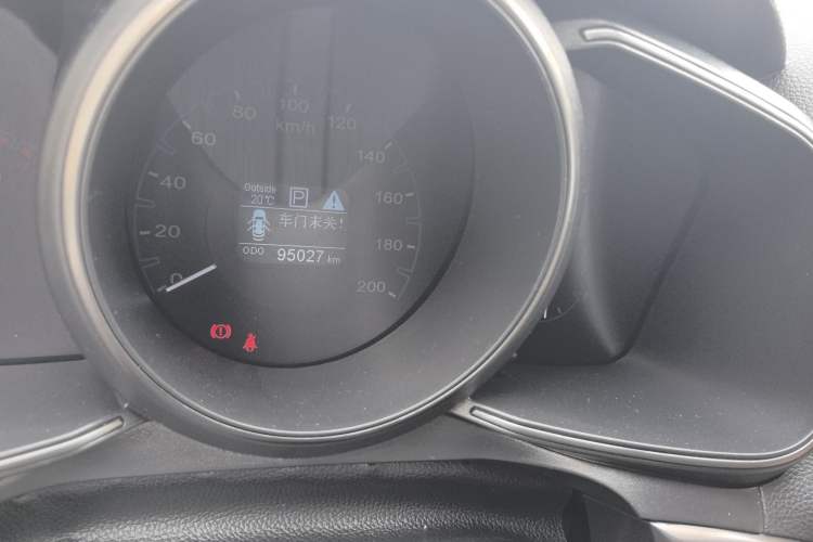 Used CHANGAN OSHAN CX70 2017 CX70T 1.5T Automatic Zunqing Edition Odometer Close Up