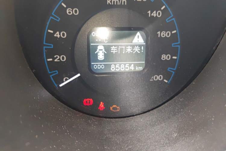Used CHANGAN OSHAN CX70 2017 Facelifted CX70T 1.5T Manual High-Performance Edition Odometer Close Up