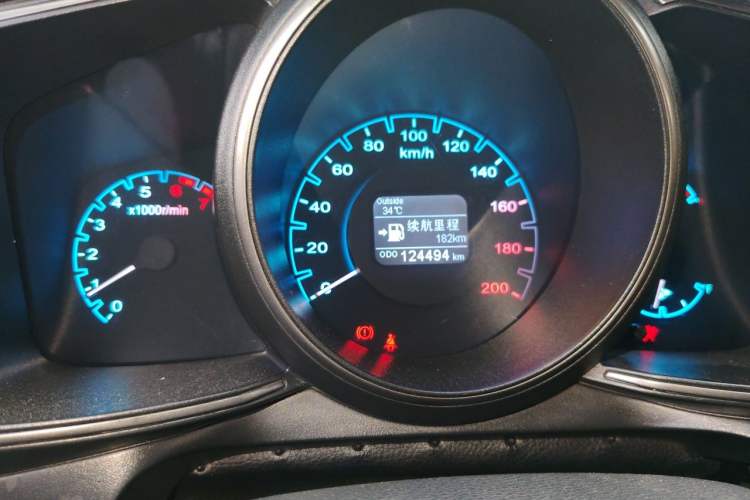 Used CHANGAN OSHAN CX70 2017 CX70T 1.5T Manual Zunqing Edition Odometer Close Up
