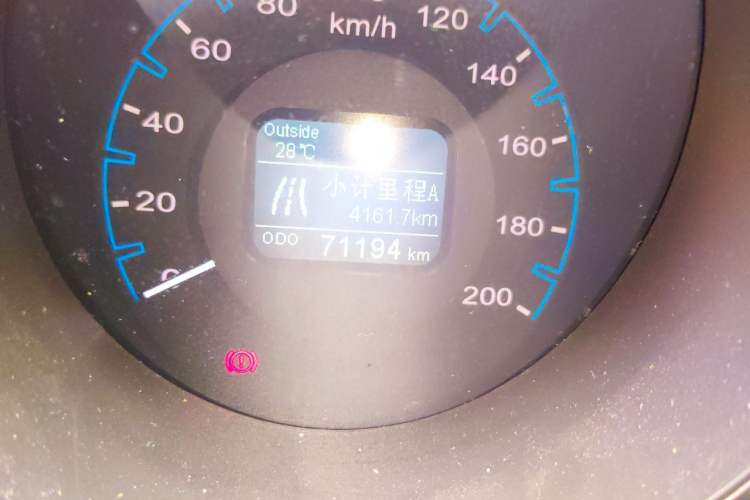 Used CHANGAN OSHAN CX70 2017 Facelifted CX70T 1.5T Manual High-Performance Edition Odometer Close Up