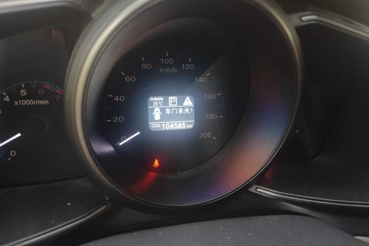 Used CHANGAN OSHAN CX70 2017 CX70T 1.5T Automatic Zunqing Edition Odometer Close Up