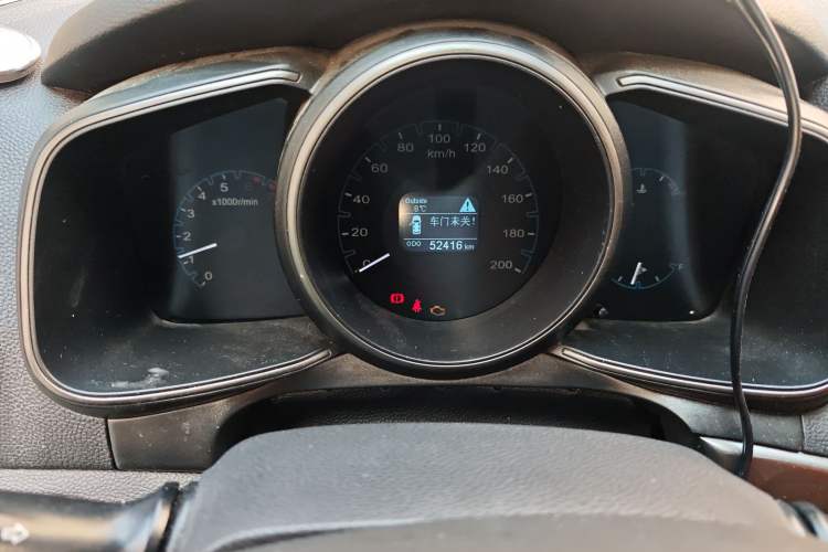 Used CHANGAN OSHAN CX70 2017 Facelifted CX70T 1.5T Manual High-Performance Edition Odometer Close Up