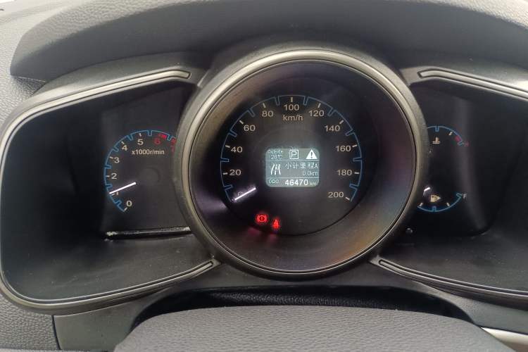 Used CHANGAN OSHAN CX70 2017 CX70T 1.5T Automatic Luxury Edition Odometer Close Up
