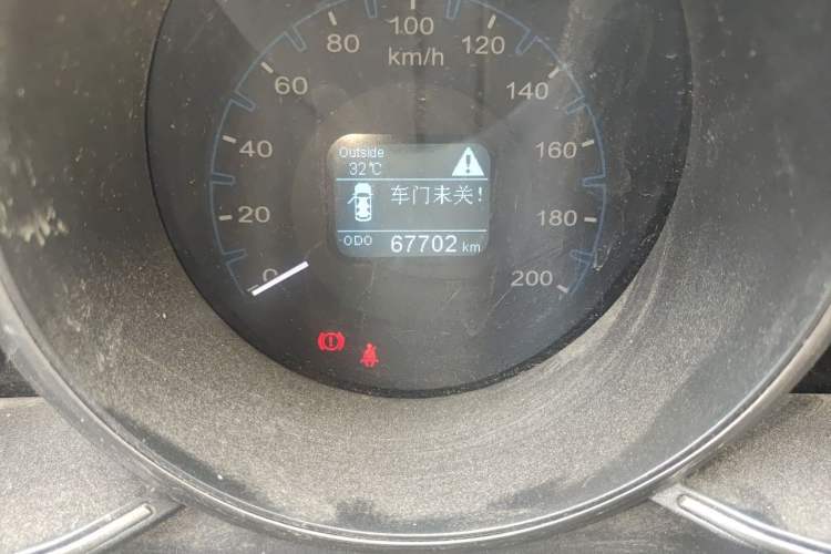 Used CHANGAN OSHAN CX70 2017 CX70T 1.5T Manual Zunqing Edition Odometer Close Up