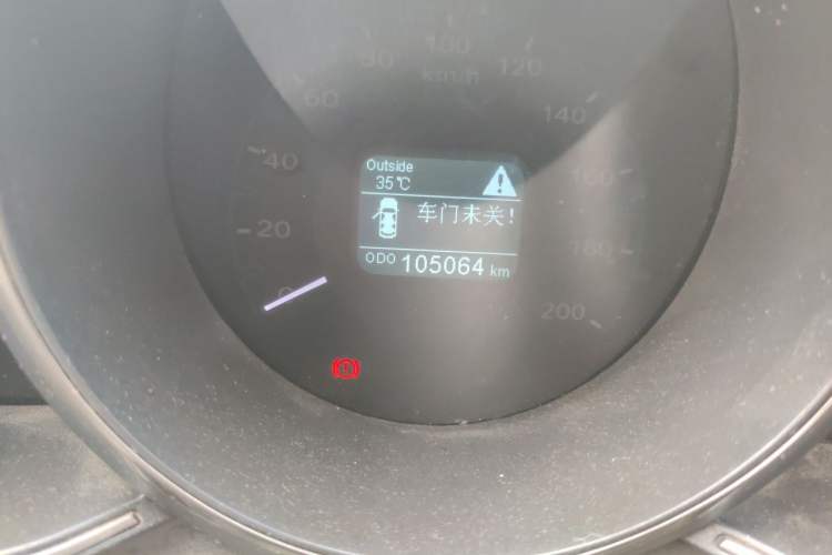 Used CHANGAN OSHAN CX70 2017 CX70T 1.5T Manual High-Performance Edition Odometer Close Up