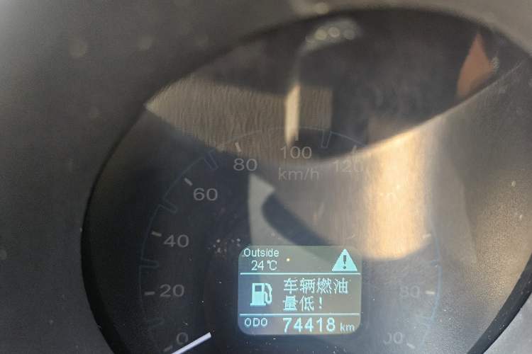Used CHANGAN OSHAN CX70 2017 CX70T 1.5T Manual High-Performance Edition Odometer Close Up