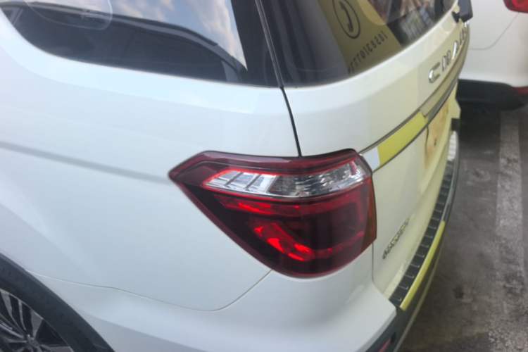 Used CHANGAN OSHAN CX70 2017 CX70T 1.5T Manual High-Performance Edition Rear Left 45 Deg