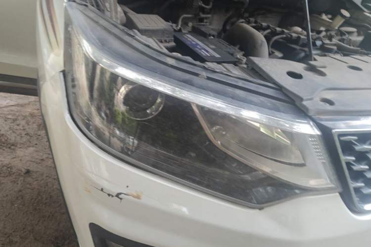 Used CHANGAN OSHAN CX70 2017 CX70T 1.5T Automatic Zunqing Edition Right Front Headlight