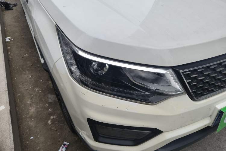 Used CHANGAN OSHAN CX70 2017 CX70T 1.5T Automatic Luxury Edition Right Front Headlight