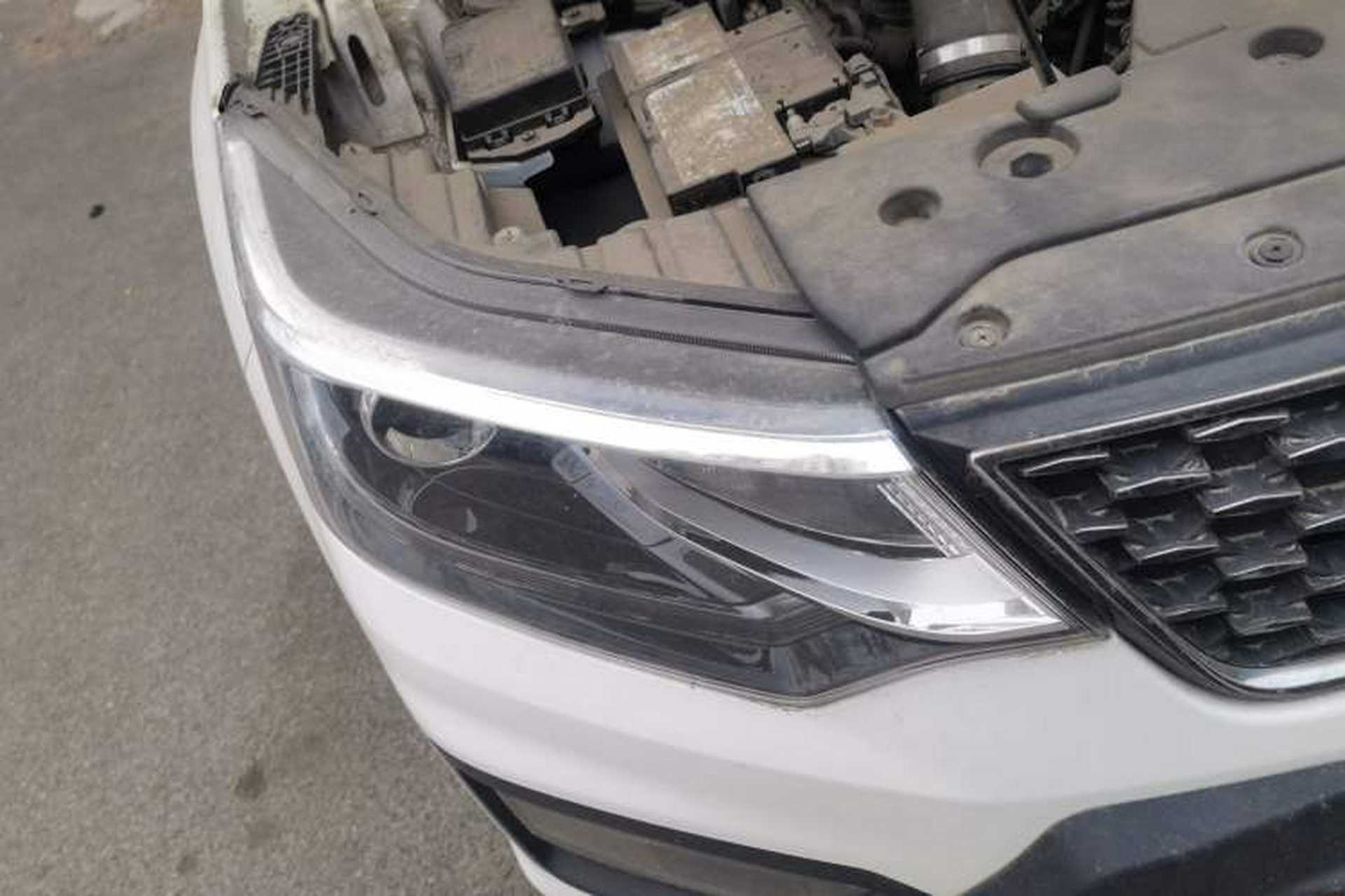 Used CHANGAN OSHAN CX70 2017 CX70T 1.5T Manual Zunqing Edition Right Front Headlight