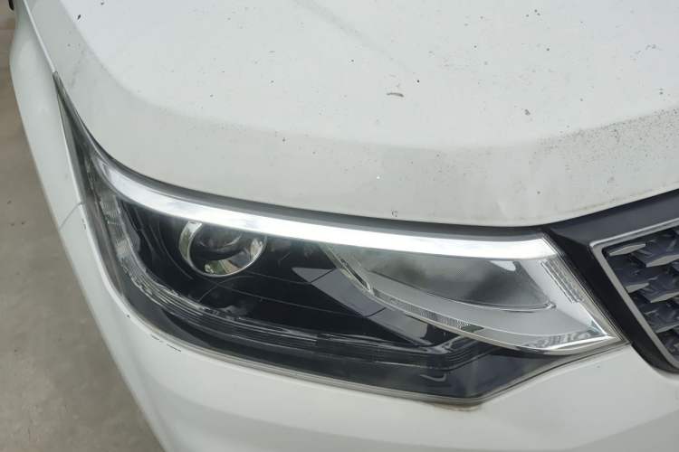 Used CHANGAN OSHAN CX70 2017 CX70T 1.5T Manual Zunqing Edition Right Front Headlight
