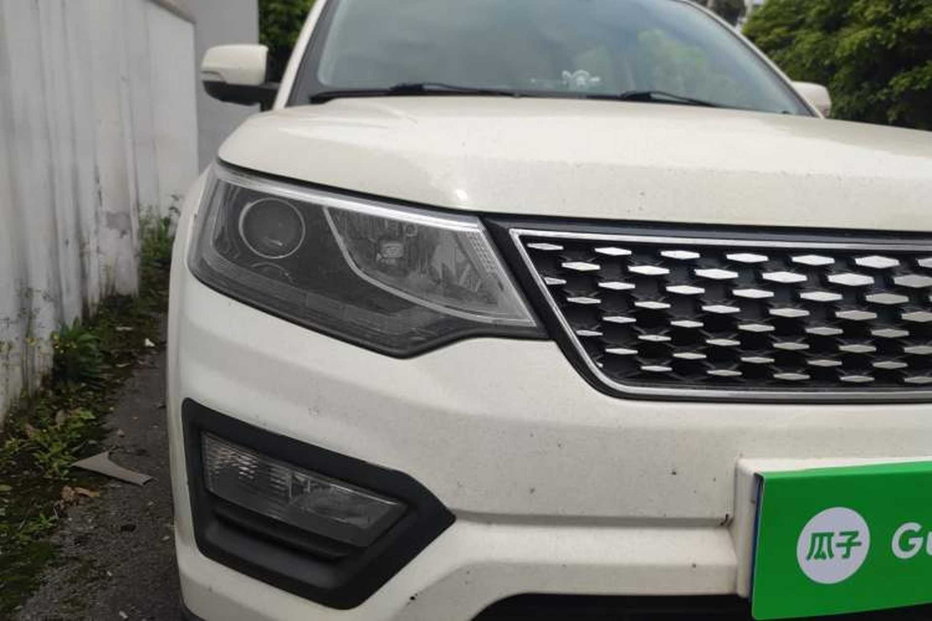 Used CHANGAN OSHAN CX70 2017 Facelifted CX70T 1.5T Automatic Zunqing Edition Right Front Headlight