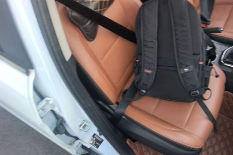 Used CHANGAN OSHAN CX70 2017 CX70T 1.5T Manual High-Performance Edition Right Front Seat