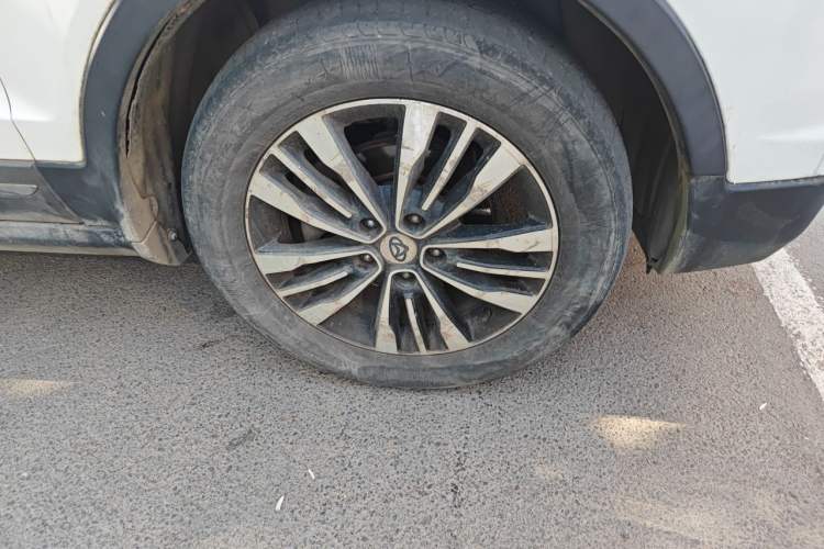 Used CHANGAN OSHAN CX70 2017 CX70T 1.5T Manual High-Performance Edition Right Front Wheel Hub