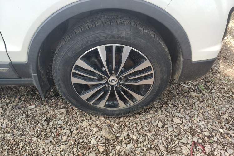 Used CHANGAN OSHAN CX70 2017 Facelifted CX70T 1.5T Manual High-Performance Edition Right Front Wheel Hub