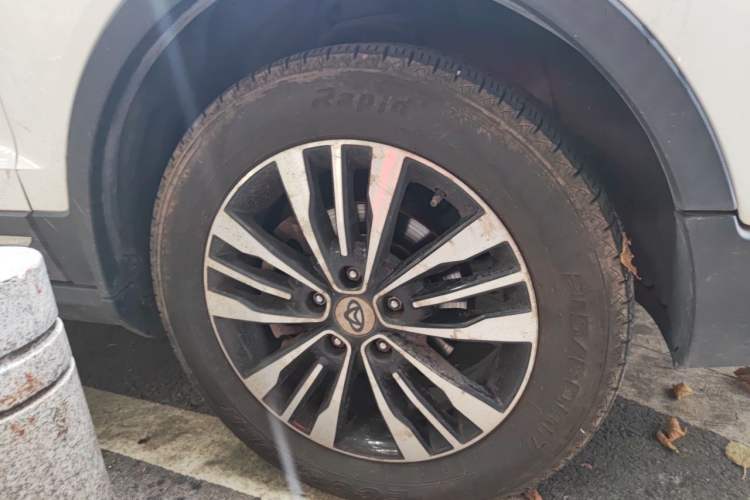 Used CHANGAN OSHAN CX70 2017 Facelifted CX70T 1.5T Manual High-Performance Edition Right Front Wheel Hub