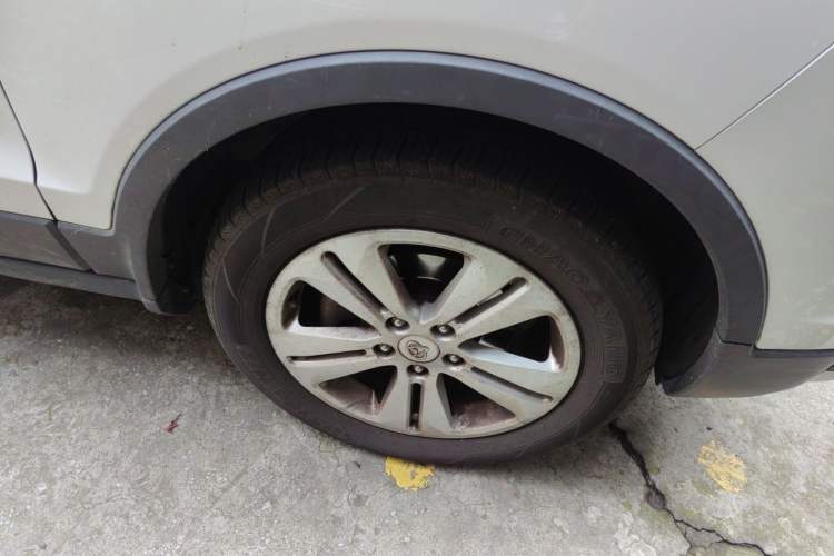 Used CHANGAN OSHAN CX70 2017 1.6L Manual Smart Model Right Front Wheel Hub