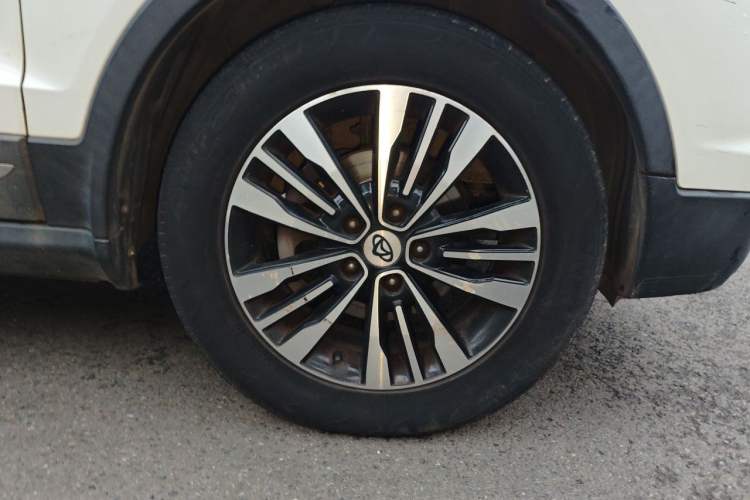 Used CHANGAN OSHAN CX70 2017 CX70T 1.5T Manual High-Performance Edition Right Front Wheel Hub