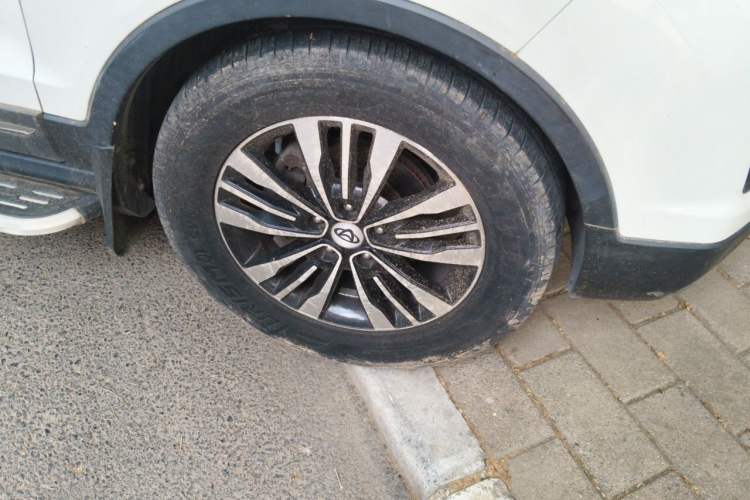 Used CHANGAN OSHAN CX70 2017 Facelifted CX70T 1.5T Automatic Zunqing Edition Right Front Wheel Hub